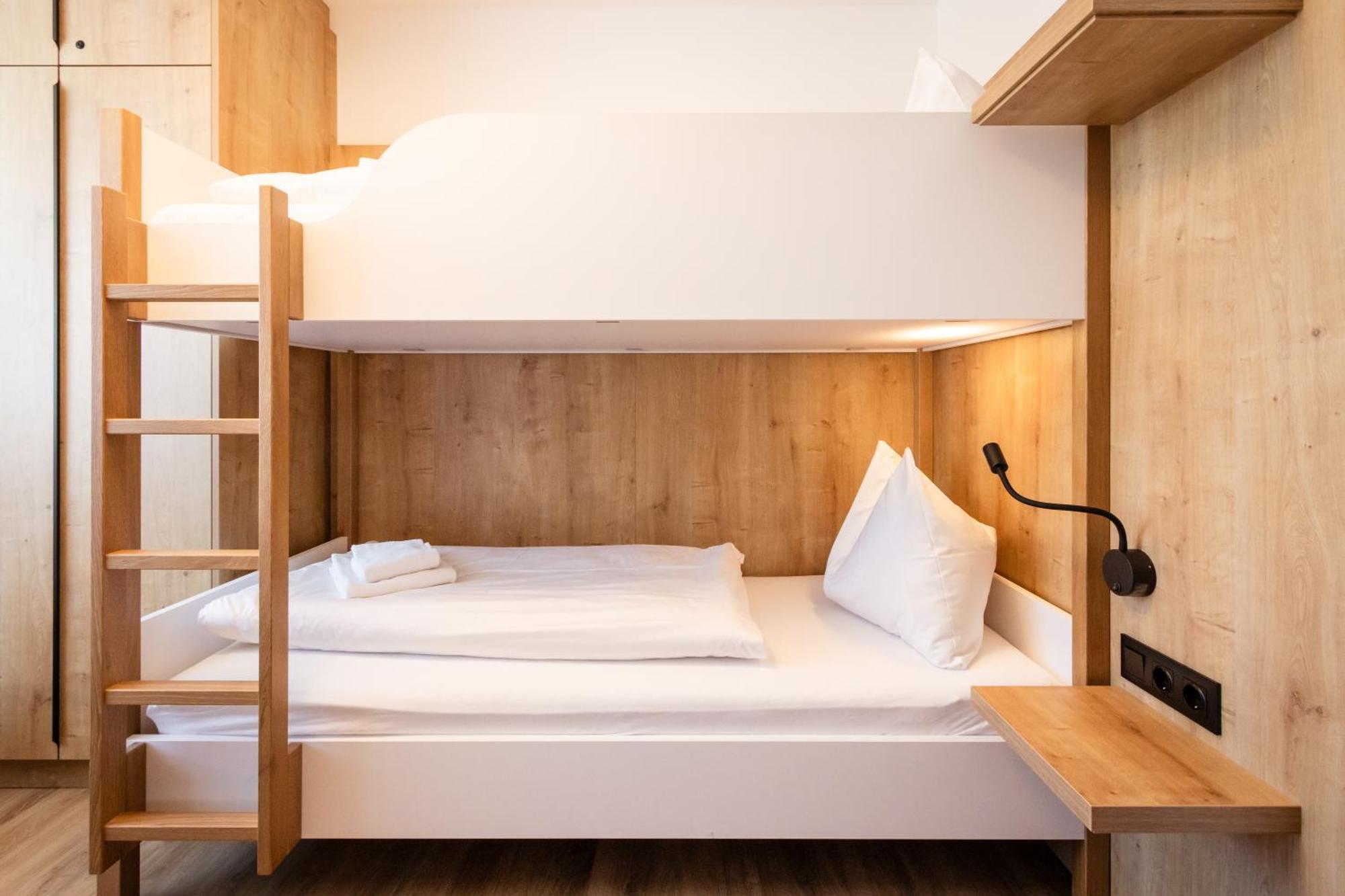 Appartamento Alpenstolz Damuels Haus 1 - Stilvoll Urlauben In Den Bergen Esterno foto